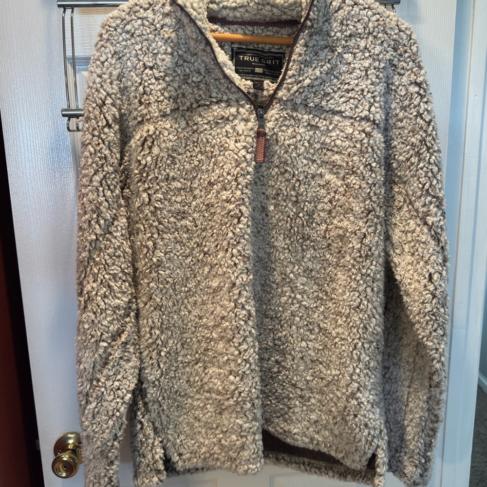 True Grit Men's Oatmeal Sweater Size M